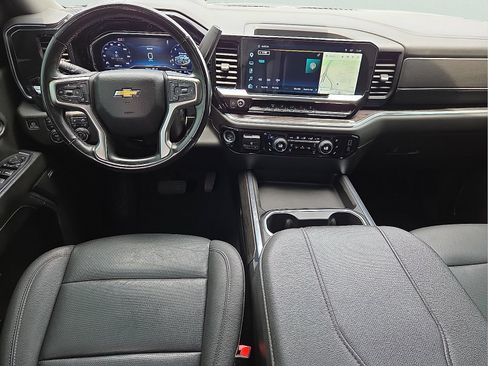Used 2024 Chevrolet Silverado 2500 LTZ w/ LTZ Convenience Package AWD/4WD image 11