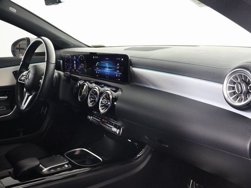 Certified 2023 Mercedes-Benz CLA 250 image 9