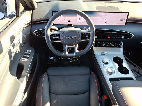 Certified 2026 Genesis GV70 2.5T Sport Prestige AWD/4WD image 11