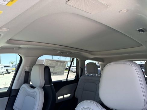 New 2026 Lincoln Aviator Reserve image 33