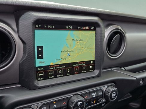 Certified 2022 Jeep Wrangler Unlimited Sport w/ Sun And Sound Package image 17