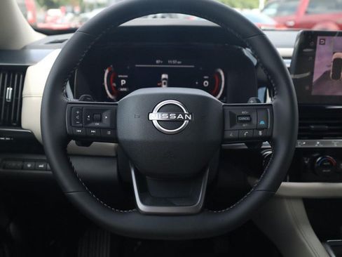 New 2026 Nissan Pathfinder SL AWD/4WD image 8