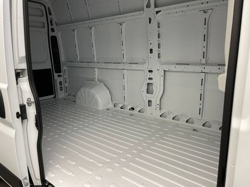 New 2026 RAM ProMaster 3500 w/ Safety Group FWD image 4