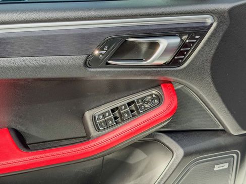 Used 2021 Porsche Macan GTS image 13