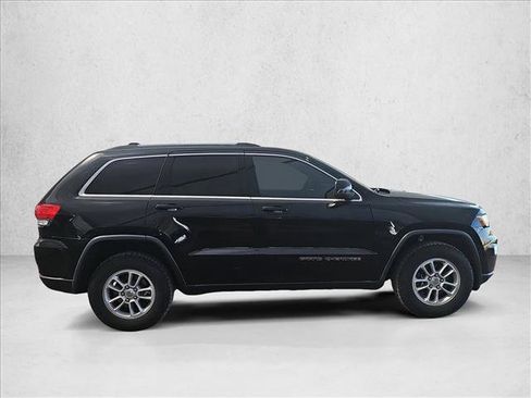 Used 2018 Jeep Grand Cherokee Laredo image 6