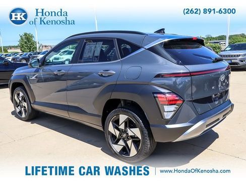 Used 2024 Hyundai Kona Limited AWD/4WD image 3