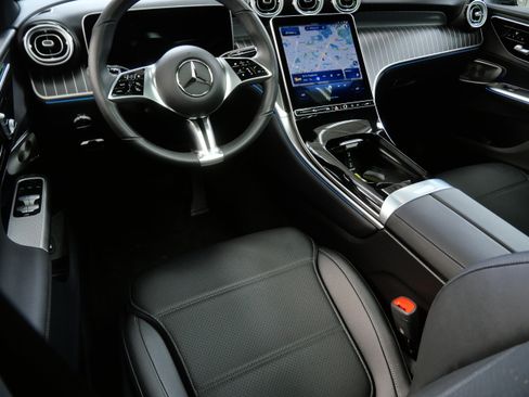 Certified 2026 Mercedes-Benz GLC 300 4MATIC image 2