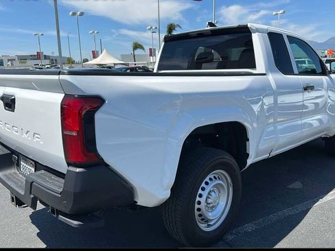 Certified 2025 Toyota Tacoma SR RWD image 5