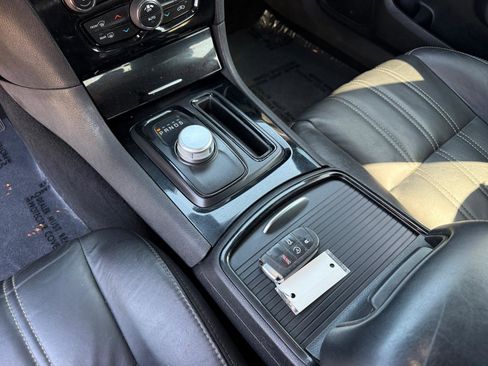 Used 2020 Chrysler 300 S RWD image 18