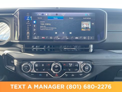 Used 2024 Jeep Wrangler High Altitude AWD/4WD image 18