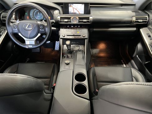 Used 2016 Lexus IS 200t RWD image 11
