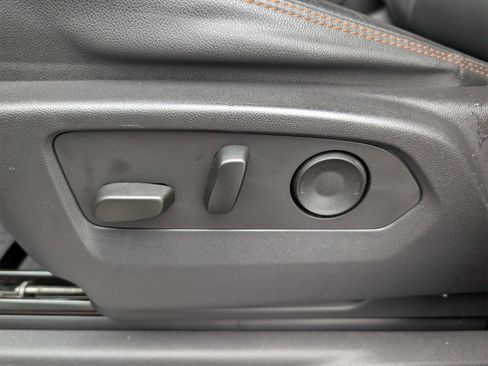 Used 2024 GMC Sierra 1500 AT4 w/ Technology Package image 15