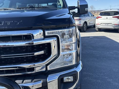 Used 2021 Ford F350 Lariat w/ Chrome Package image 8