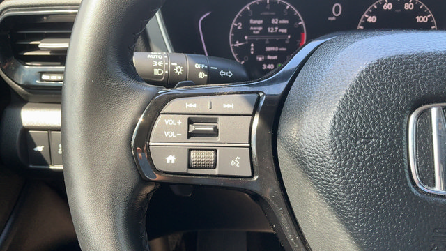 Used 2024 Honda Pilot EX-L image 12