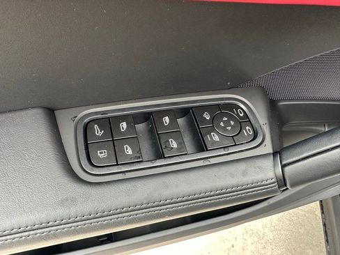 Used 2026 Porsche Cayenne E-Hybrid Coupe image 21