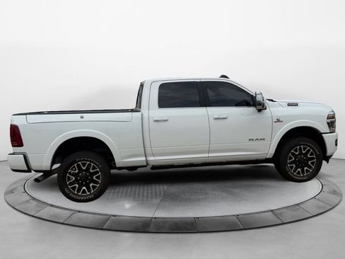 Used 2026 RAM 2500 Limited AWD/4WD image 2