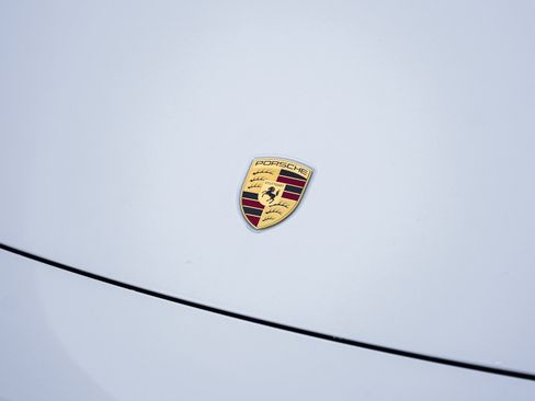 Used 2025 Porsche 911 Carrera 4 GTS image 25