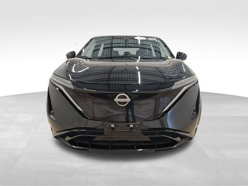 Used 2023 Nissan Ariya AWD image 2