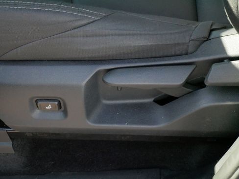 Certified 2024 Toyota Tacoma SR image 21