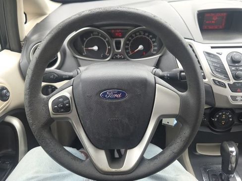 Used 2012 Ford Fiesta SE FWD image 30