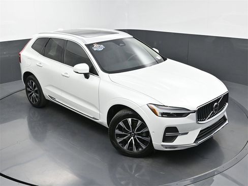 Used 2023 Volvo XC60 B5 Plus w/ Protection Package Premier image 29