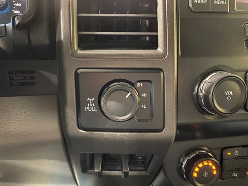 Used 2019 Ford F250 XL w/ STX Appearance Package AWD/4WD image 12
