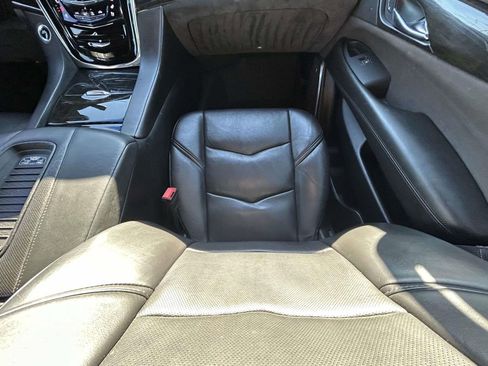 Used 2017 Cadillac Escalade ESV Platinum image 15