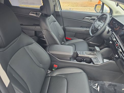 New 2026 Kia Sportage EX image 10