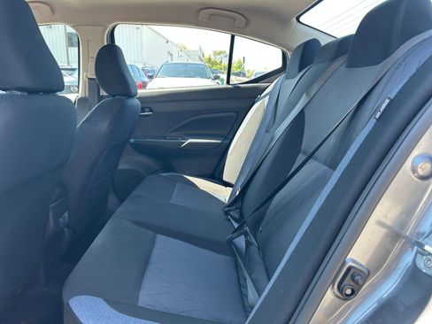 Used 2025 Nissan Versa SV FWD image 21