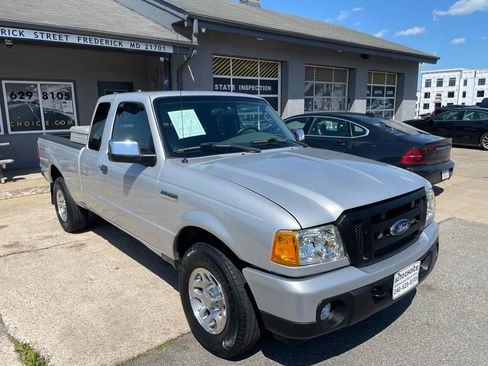 Used 2011 Ford Ranger XLT w/ Bright Trim Group AWD/4WD image 17