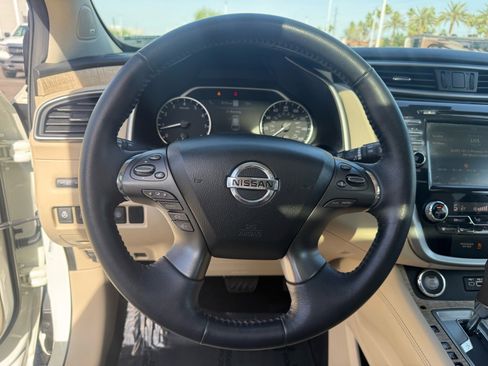 Used 2019 Nissan Murano SL w/ SL Technology Package FWD image 13