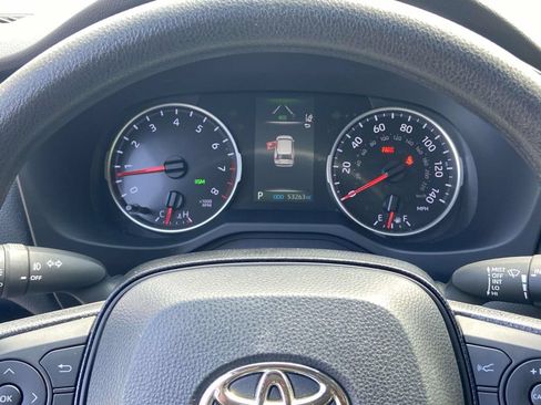 Used 2021 Toyota RAV4 XLE FWD image 35