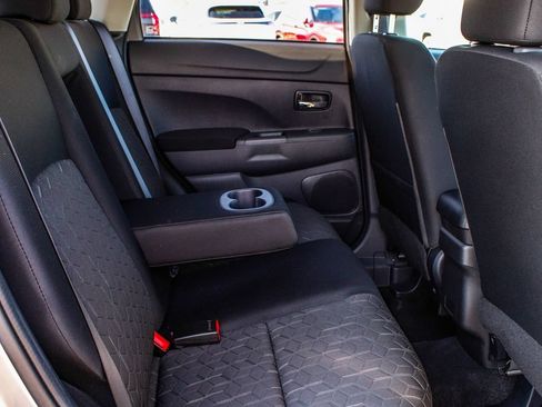 Used 2023 Mitsubishi Outlander Sport ES AWD/4WD image 36