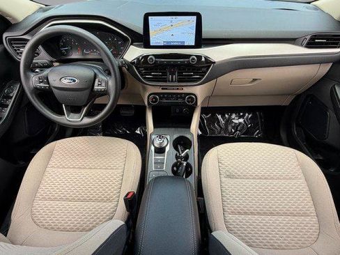 Certified 2020 Ford Escape SE FWD image 3