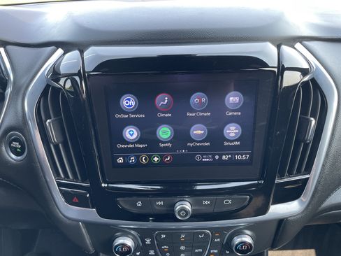 Used 2022 Chevrolet Traverse LT AWD/4WD image 35