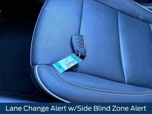 Used 2023 Chevrolet Suburban Premier image 33