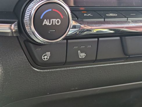 Used 2024 MAZDA MAZDA3 Hatchback w/Premium Plus Pkg image 23