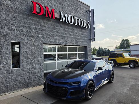 Used 2021 Chevrolet Camaro ZL1 RWD image 20