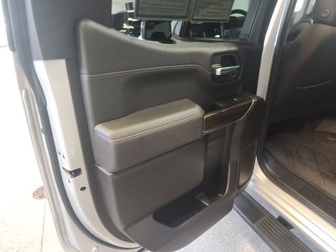 Certified 2022 Chevrolet Silverado 1500 RST AWD/4WD image 10