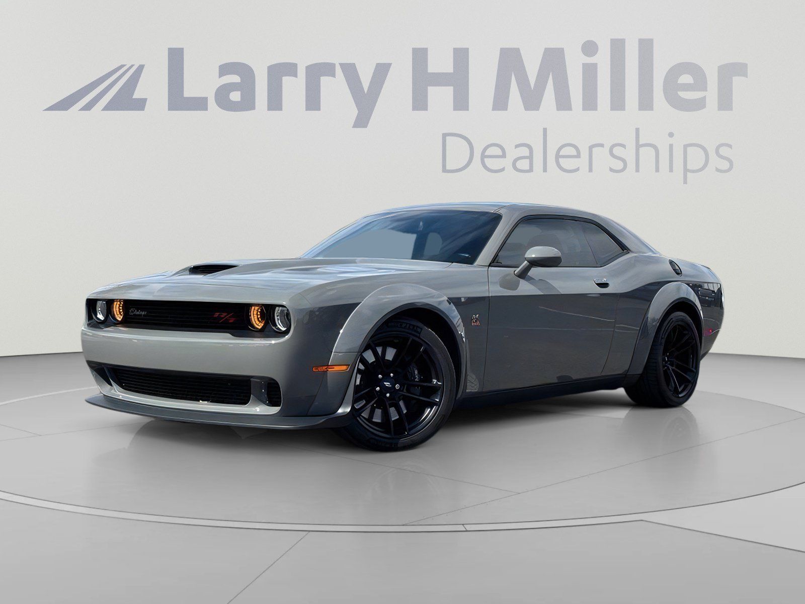 Used 2023 Dodge Challenger R/T Scat Pack RWD image 2