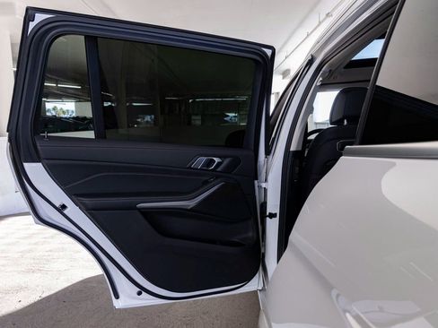 Certified 2023 BMW X7 xDrive40i w/ Climate Comfort Package AWD/4WD image 19