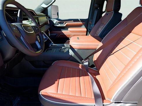 New 2026 GMC Sierra 2500 Denali Ultimate w/ Max Trailering Package image 9