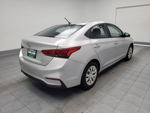 Used 2019 Hyundai Accent SE FWD image 9