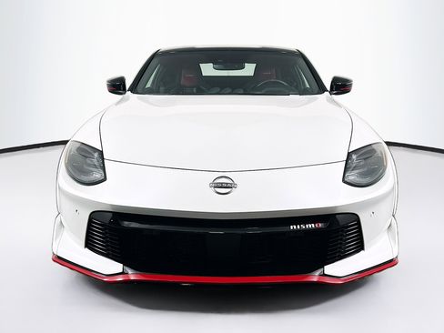 Used 2024 Nissan Z NISMO w/ Floor Mat Package RWD image 2