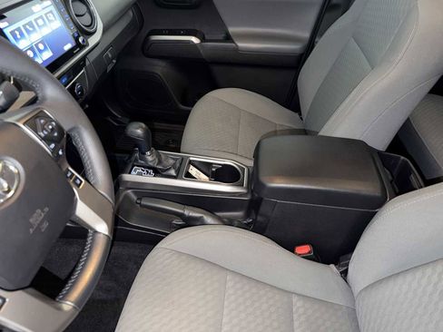 Used 2021 Toyota Tacoma SR5 image 17