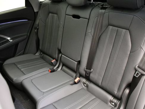 Used 2025 Audi Q5 Premium Plus w/ Premium Plus AWD/4WD image 43