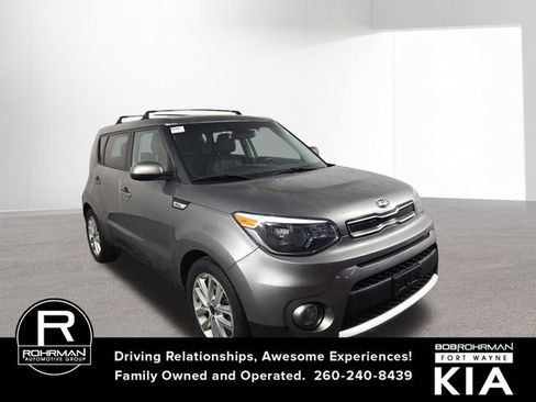 Used 2018 Kia Soul + image 4