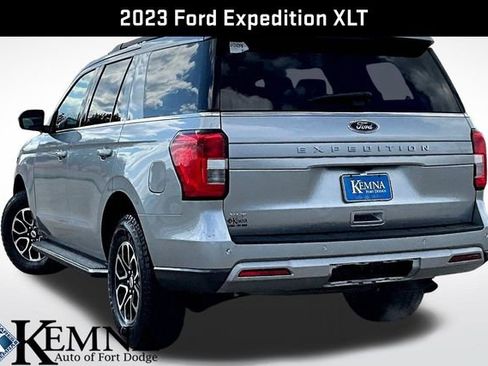 Used 2023 Ford Expedition XLT AWD/4WD image 5