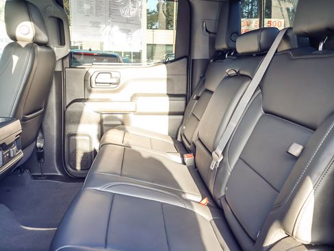 Used 2020 Chevrolet Silverado 1500 LT Trail Boss image 16