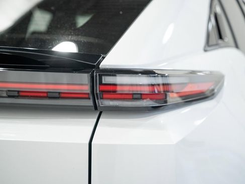 New 2026 Toyota C-HR AWD/4WD image 7